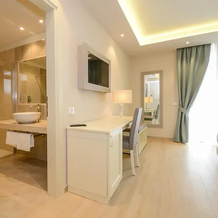 فندق Garuti